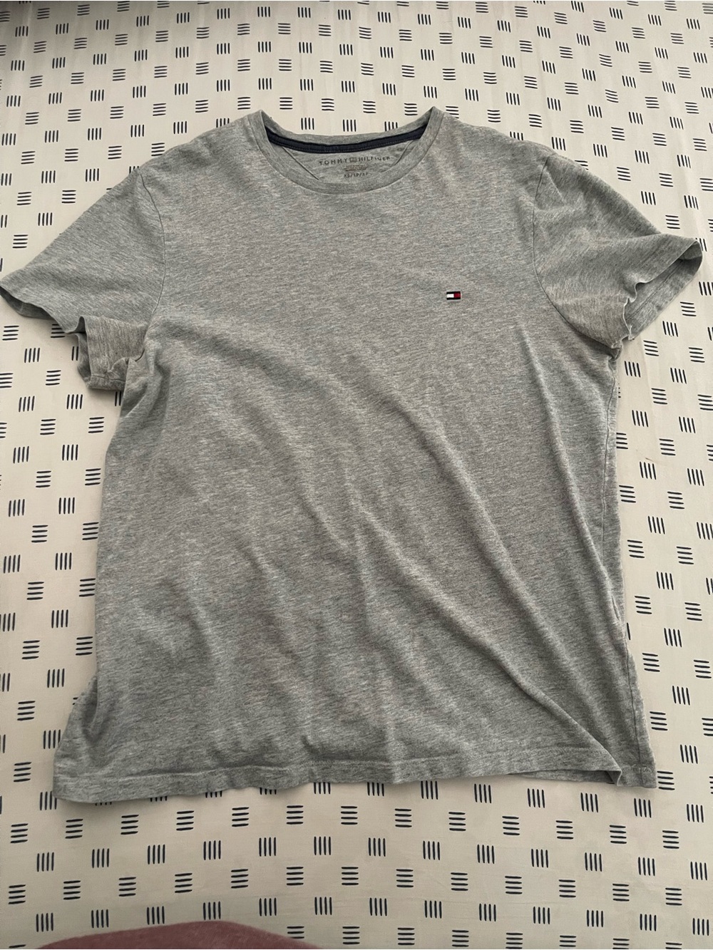 Tommy Hilfiger Light Grey Crew Neck Short Sleeve Tee